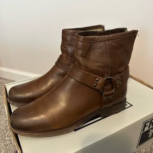 Frye Phillip Harness Cognac Size 7. - image 1